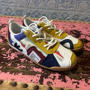 Colorful sporty tennis shoes sz 8 - NEW